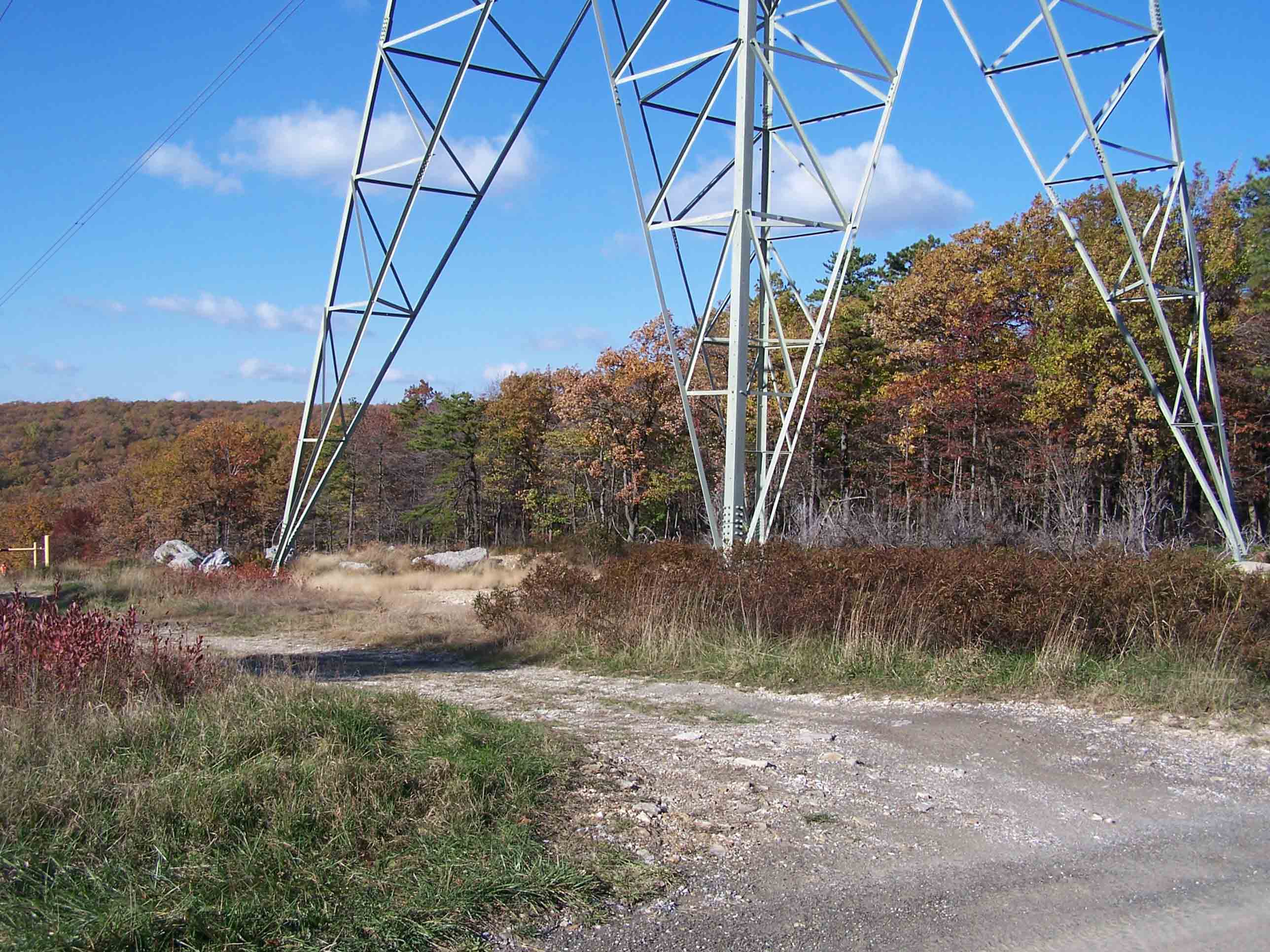 Powerline parking mm 14.8. Courtesy at@rohland.org