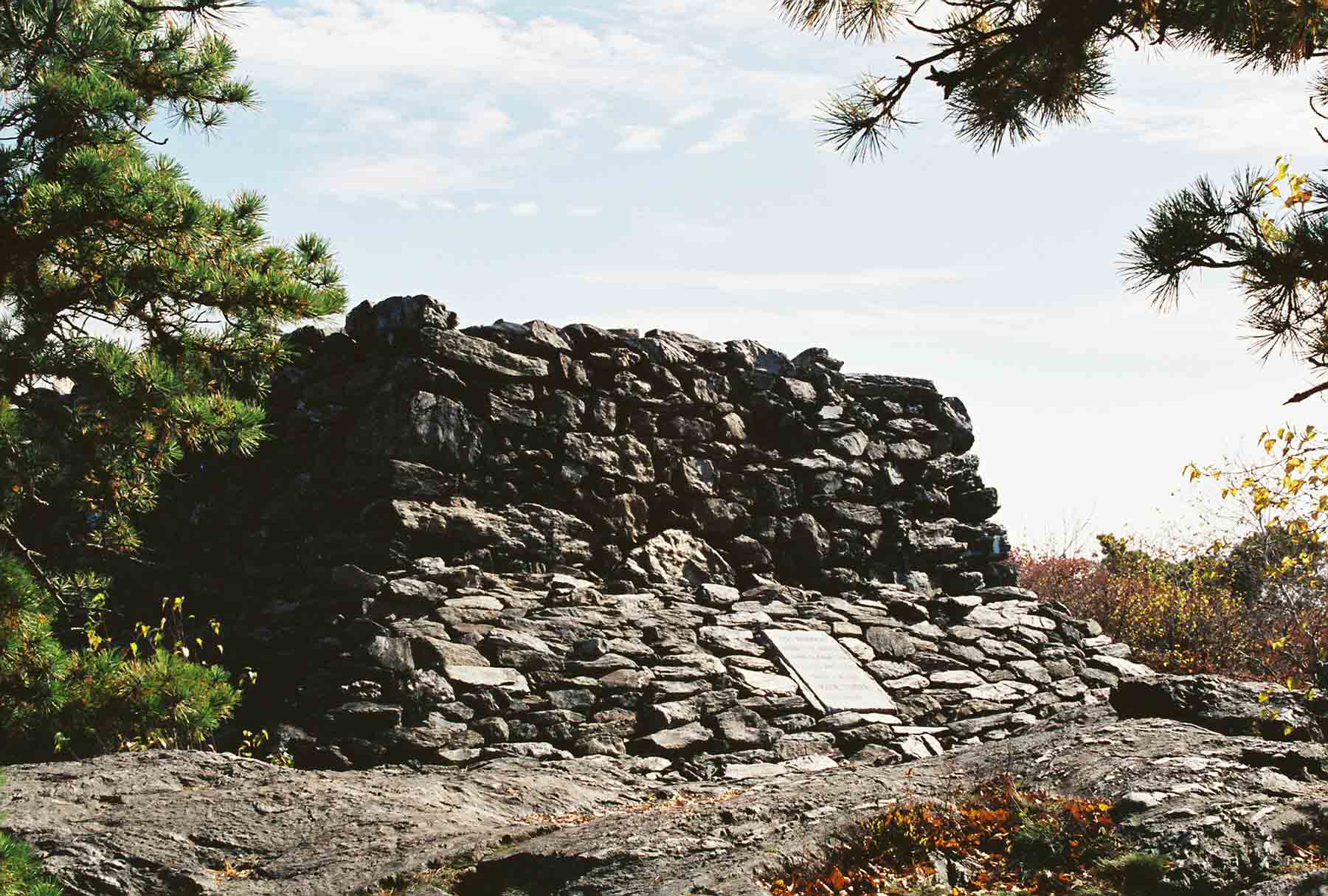 mm 1.4 - The monument at the summit of Bear Mt. This was at one time much higher. At the time it was built,  Bear Mt. was believed to be the hghest point in CT. It is the highest peak but not the highest point (see previous picture). Courtesy dlcul@conncoll.edu