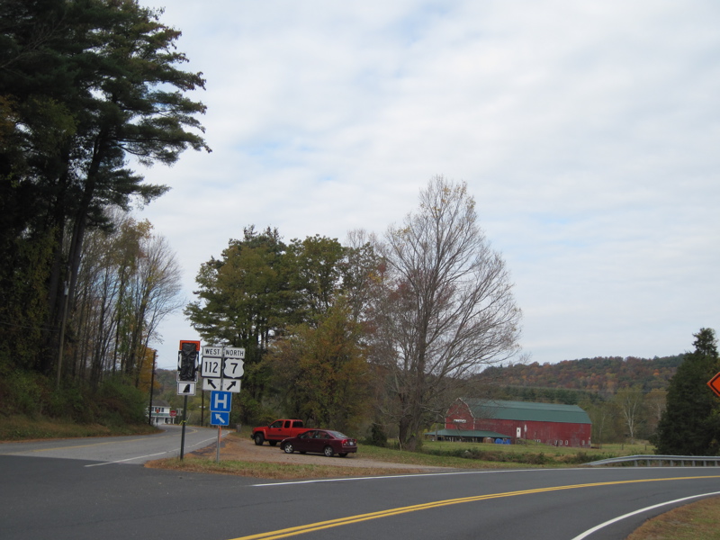 mm 0.0 Parking at the intersection of CT 112 and US 7. The point where the AT crosses US 7 (the dividing line between CT Section 2 and 3) a short distance south of this point. Alternatively the AT can also be reached by walking north on US 7 about 0.1 miles to the  parking area where the northbound trail comes out of the woods and uses US 7 to cross the Housatonic River.  Courtesy dlcul@conncoll.edu