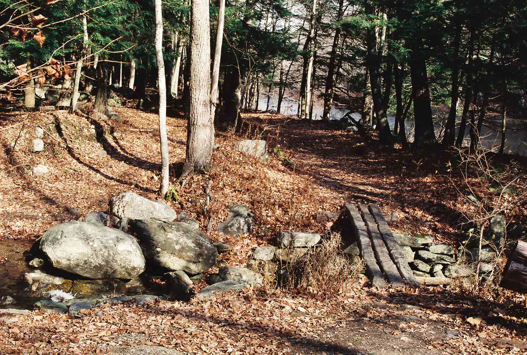 mm 3.7 - "River Walk" section of the AT as it crosses Stony Brook.  Courtesy dlcul@conncoll.edu