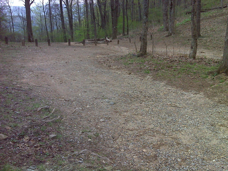 mm 10.6 Horse Gap with ample parking, AT passes end of parking area.  GPS N34.6556 N84.1053  Courtesy pjwetzel@gmail.com