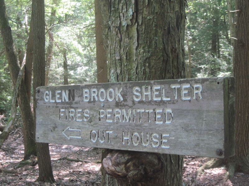 mm 3.4  Sign for Glen Book Shelter.    Courtesy dlcul@conncoll.edu