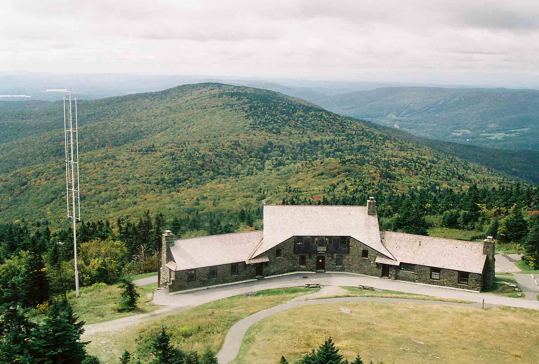 mm 6.3 - View to the north from the War Memorial Tower.  Bascom Lodge is in the foreground. The northbound AT follows the ridge towards Mt. Williams, the peak at the north end before beginning its descent to North Adams.  Courtesy dlcul@conncoll.edu