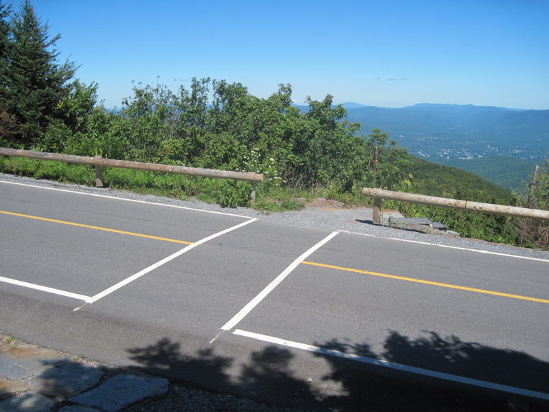 The AT crosses the road to Mt Greylock summit at approx. mm 6.0.  No parking here.  Courtesy dlcul@conncoll.edu