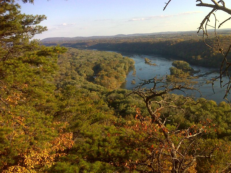 mm 5.8 View to southeast from Weverton cliffs.  GPS N39.3320 W 77.6765  Courtesy pjwetzel@gmail.com