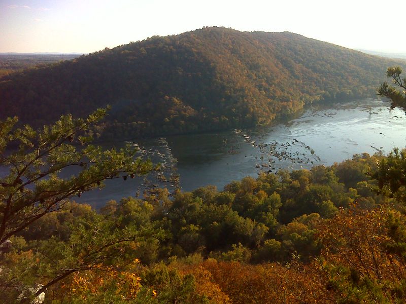 mm 5.8 Potomac River from Weverton cliffs.  GPS N39.3320 W 77.6766  Courtesy pjwetzel@gmail.com