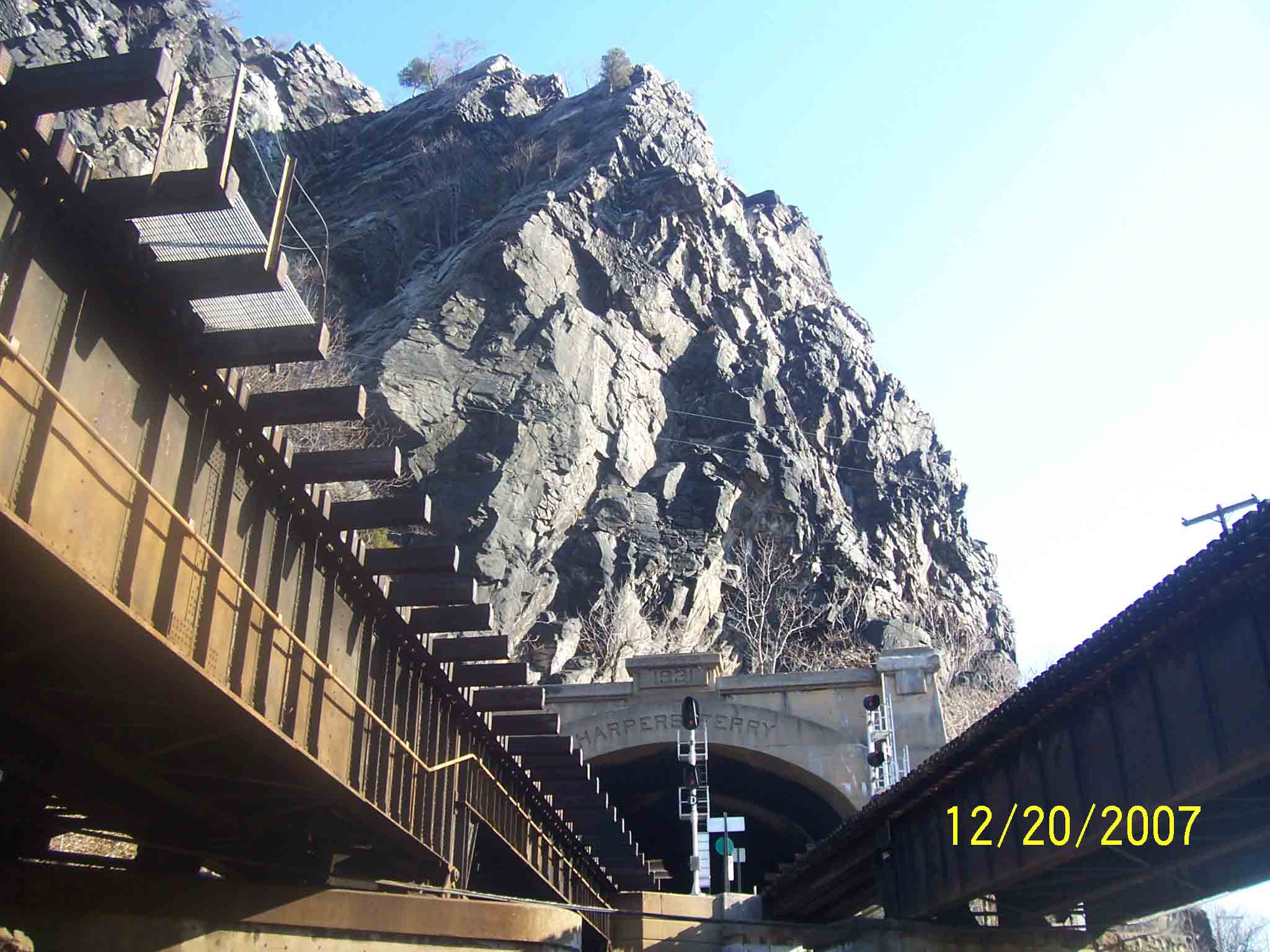 mm 3.1 - View from stairs on the bridge leaving MD crossing into Harpers Ferry.  Courtesy at_md_rob@yahoo.com