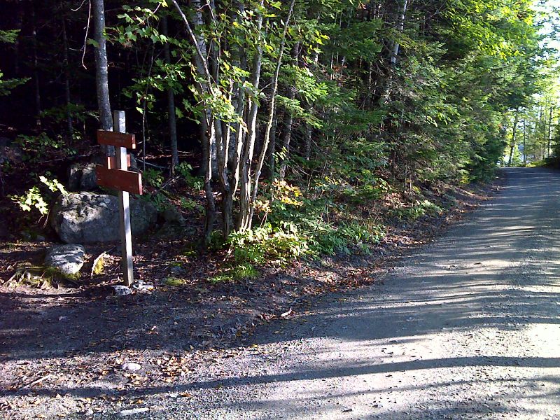 mm 25.0  At this point the southbound trail leaves Moxie Pond Road.  Northbound the trail follows the road for 0.2 miles. GPS N45.2521 W69.8299.  Courtesy pjwetzel@gmail.com