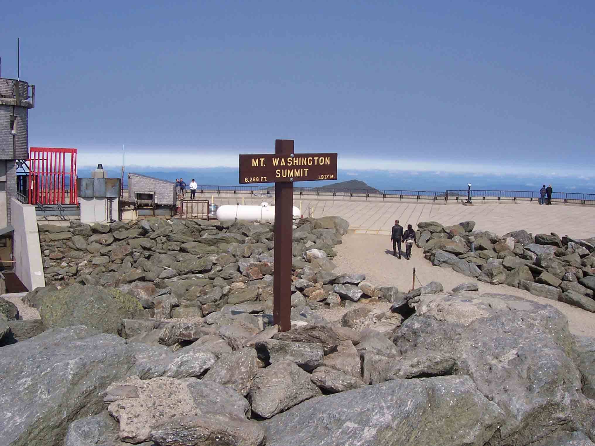 mm 13.4 - True summit of Mt. Washington. The "wild" nature of the AT is somewhat compromised here by the fact that there are buildings all about including a gift store and snack shop.   Courtesy dlcul@conncoll.edu