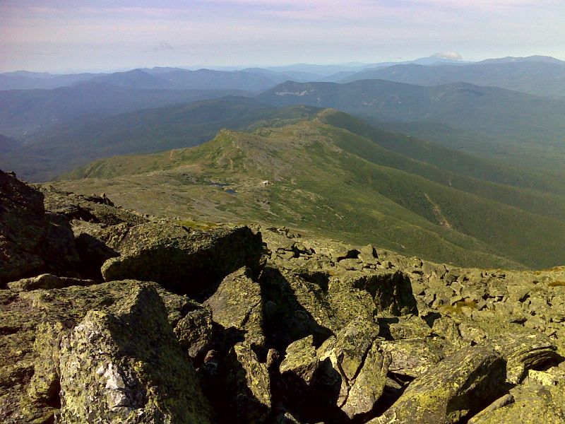 View to the south from the south side of Mt. Washington on a day with 100 mile visibility.   GPS N44.2703  W71.3048  Courtesy pjwetzel@gmail.com