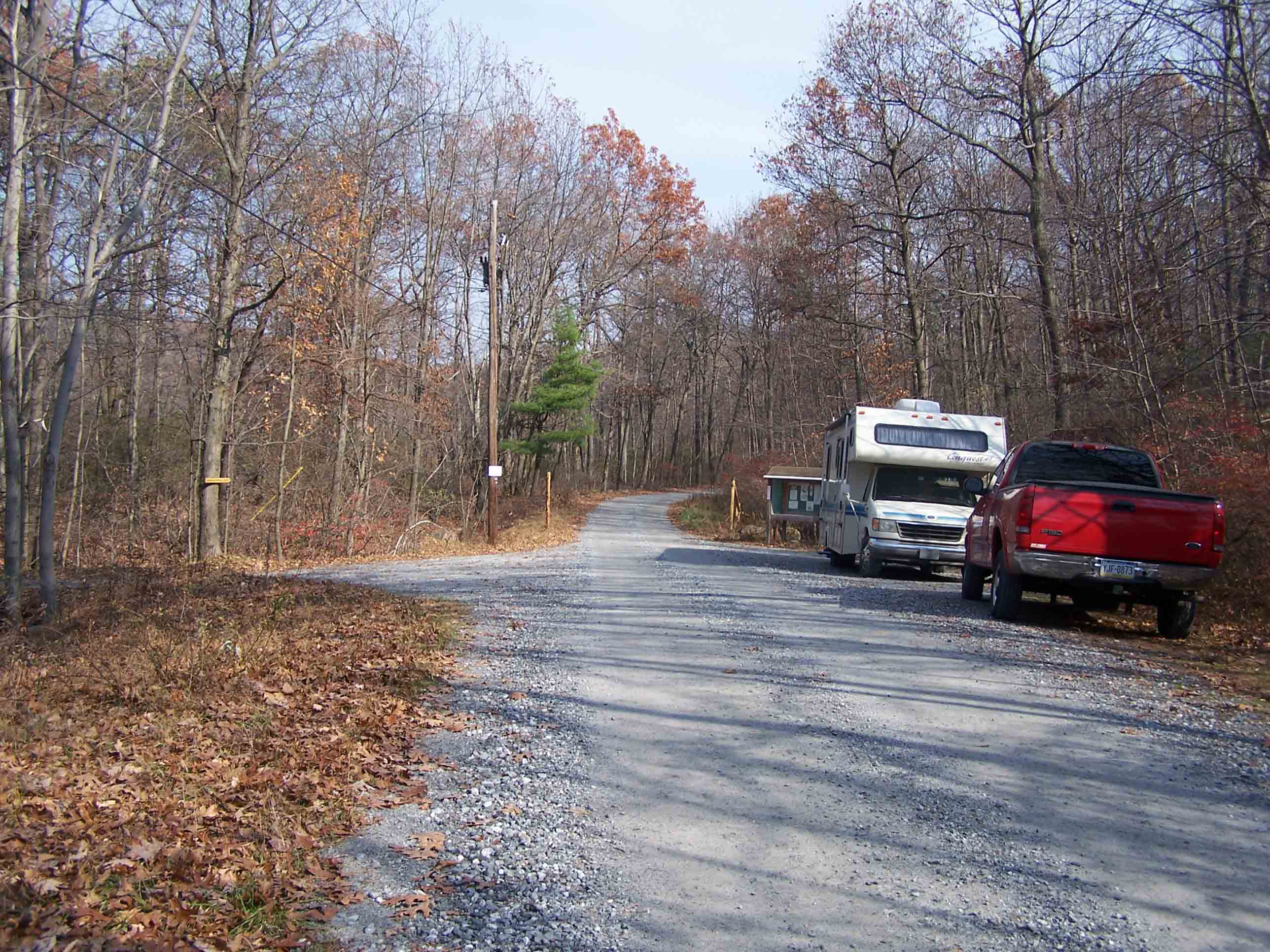 mm 3.4 - Parking on Mohican Camp Road. This is the closest parking to the trail crossing. Courtesy at@rohland.org