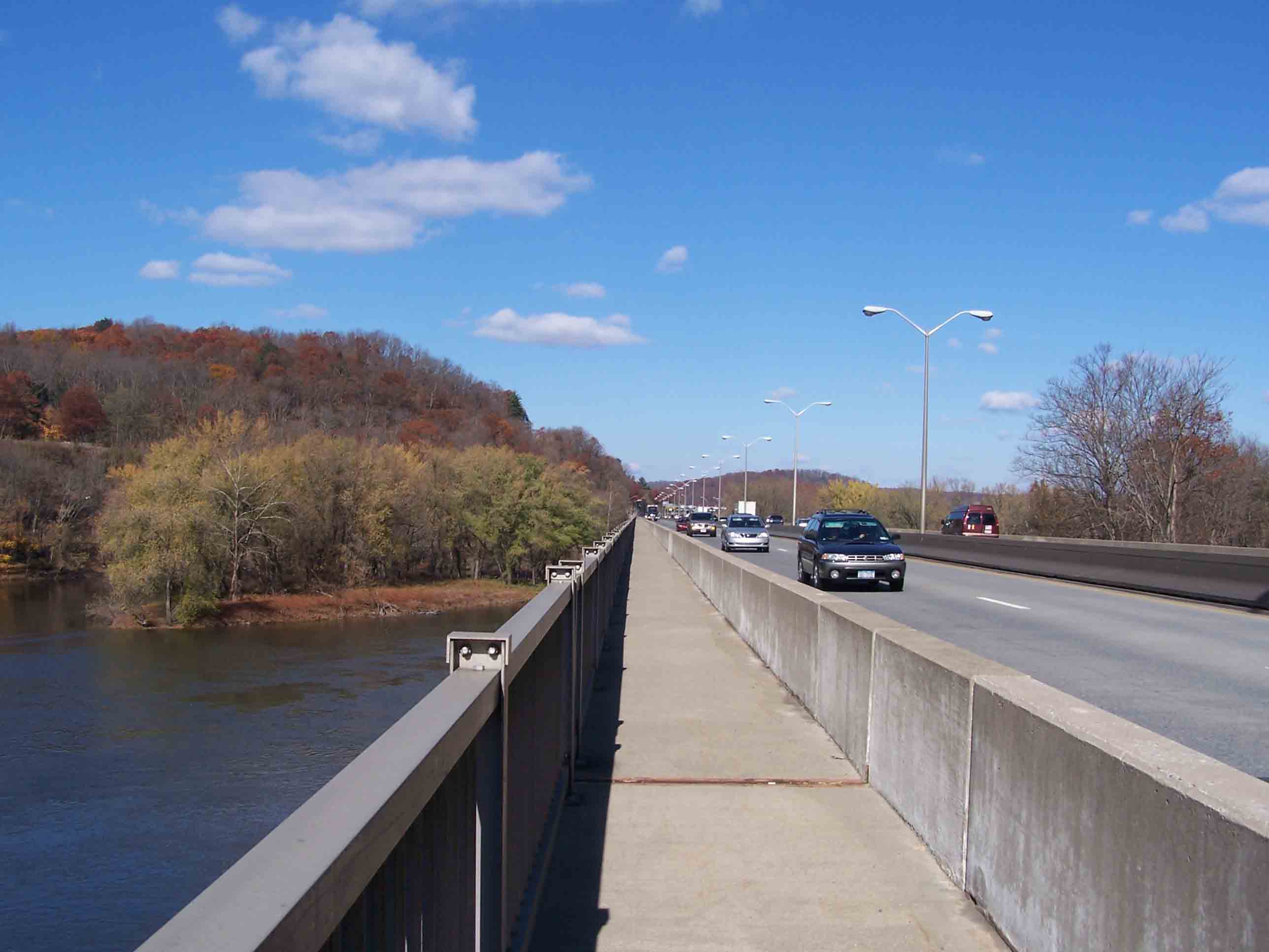 mm 13.4 AT trail over Delaware River bridge. Courtesy at@rohland.org