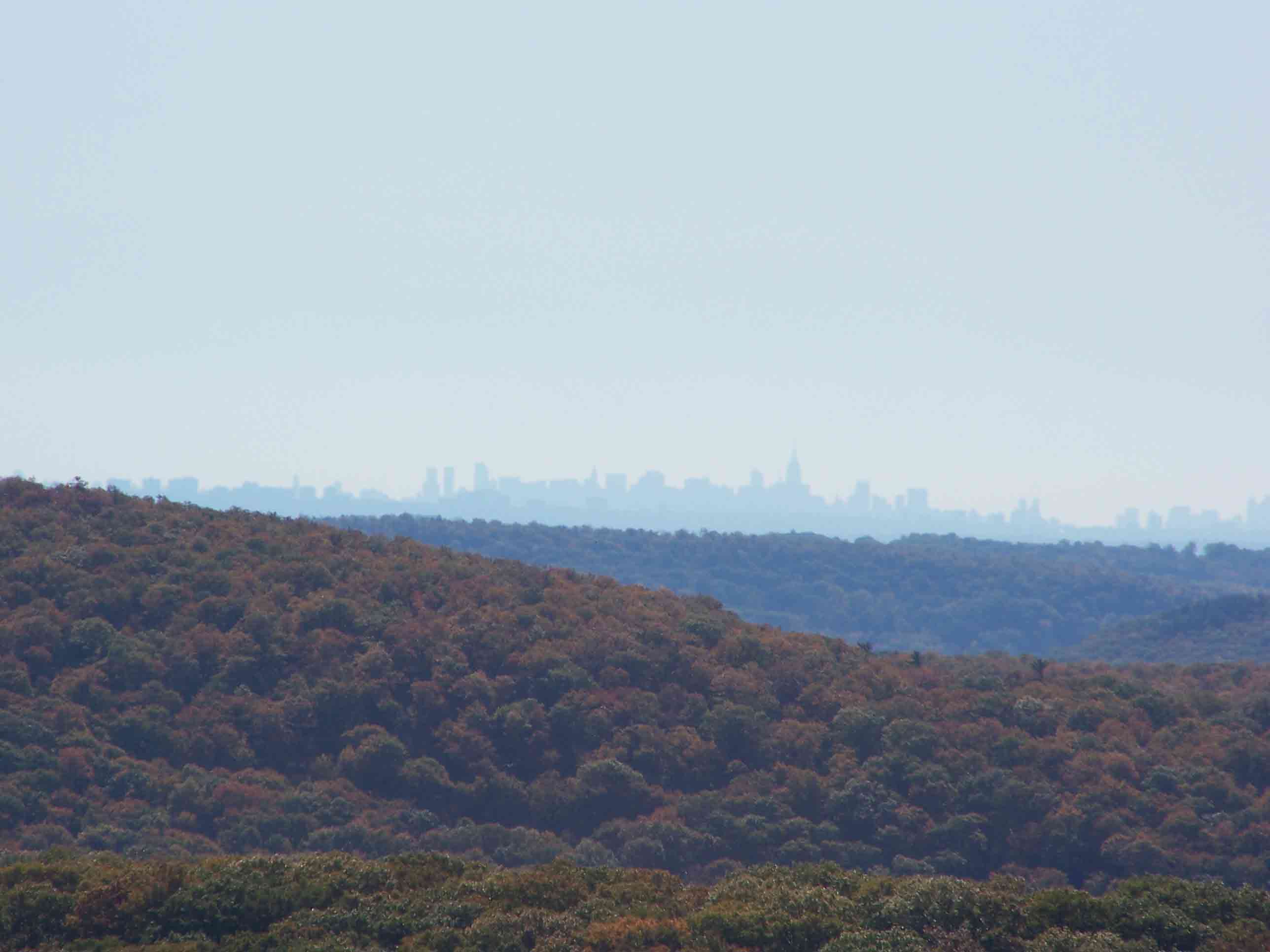 mm 8.5 View of New York City skyline from Black Mountain with NYC in the distance. Courtesy at@rohland.org