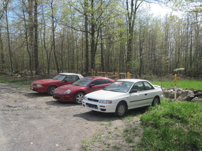 mm 12.9 Parking on Rattlesnake Run Road at the pipeline right-of-way crossing.  Courtesy dlcul@conncoll.edu
