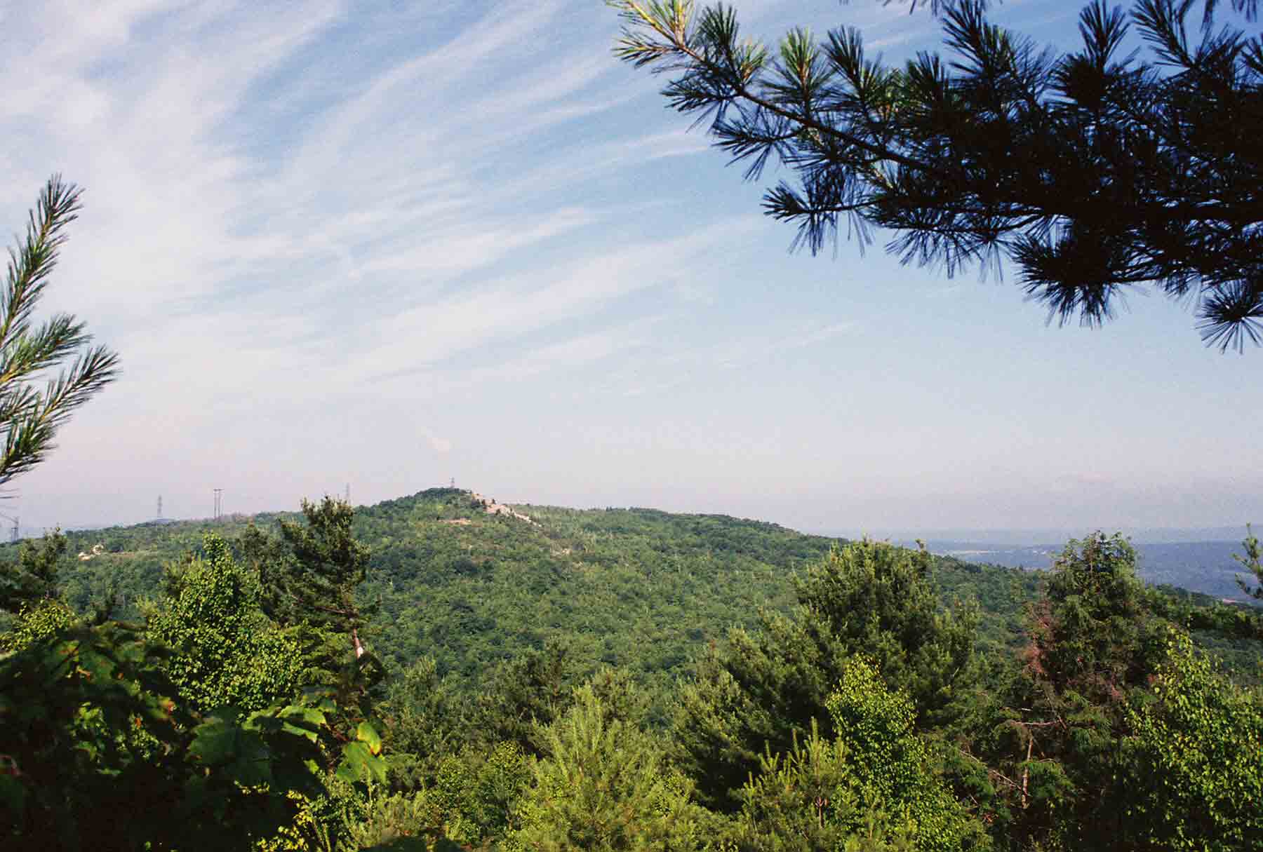 mm 15.1 - View west from near Weathering Knob which is near Little Gap.  Courtesy dlcul@conncoll.edu