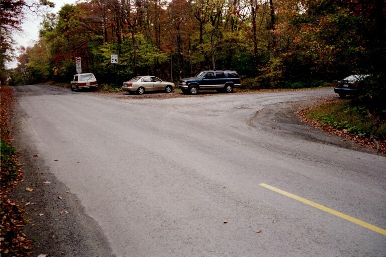 Parking at Smith Gap - mile 8.1. Courtesy at@rohland.org