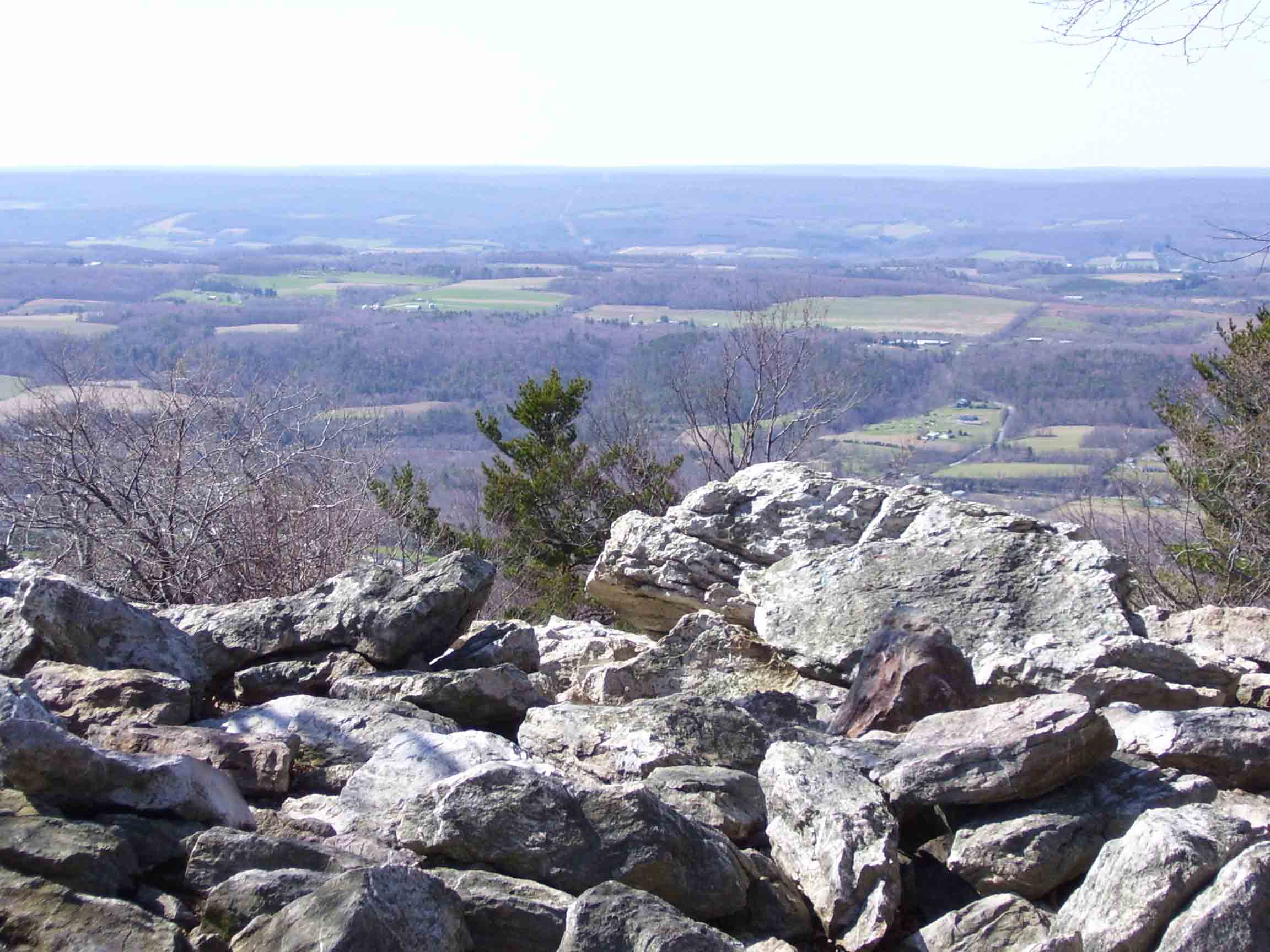 mm 8.0 - Northern view from Bake Oven Knob  Courtesy dlcul@conncoll.edu