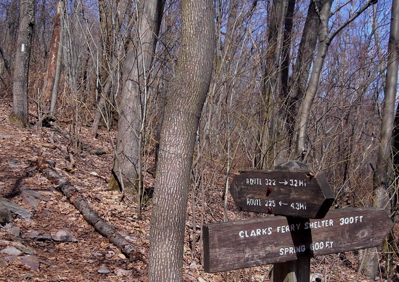  mm 13.4  Trail sign at the side trail to Clarks Ferry Shelter.
The numbers given for AT mileages on the sign are not accurate.   Courtesy
maltesecross@comcast.net