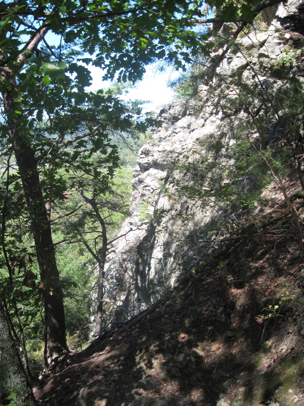 mm 13.5  At a switchback on the AT, there is this view of part of the Lovers Leap cliff.  Courtesy dlcul@conncoll.edu