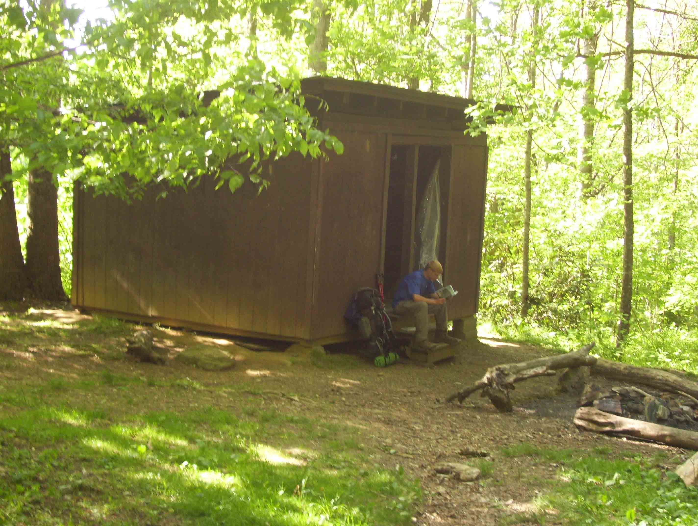 MM 0.5 Apple Orchard Shelter in 2008. The shelter has now been removed.  Courtesy dlcul@conncoll.edu