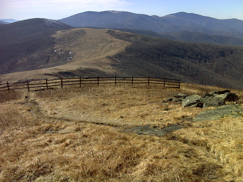 mm 5.7 Fence and stile, upper slopes of Hump Mtn, looking west. GPS N36.1387  W82.0152  Courtesy pjwetzel@gmail.com
