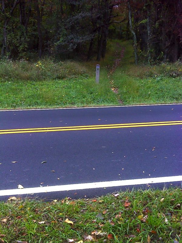 mm 1.9  Trail crossing of Skyline Drive in Pinefield Gap (MP 75.2). GPS N38.2904 W 78.6419  Courtesy pjwetzel@gmail.com