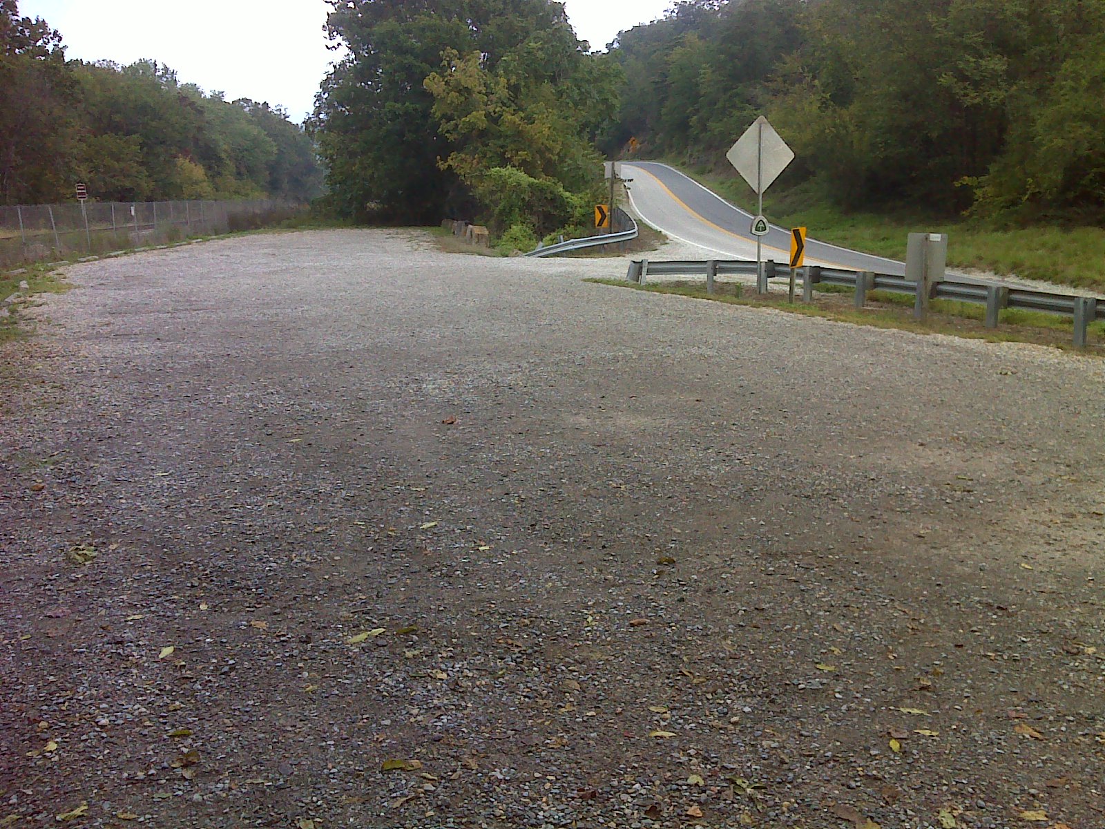 mm 0.0 Parking  area off US 501 near trail crossing of the James River. GPS N37.5967 W79.3911  Courtesy pjwetzel@gmail.com