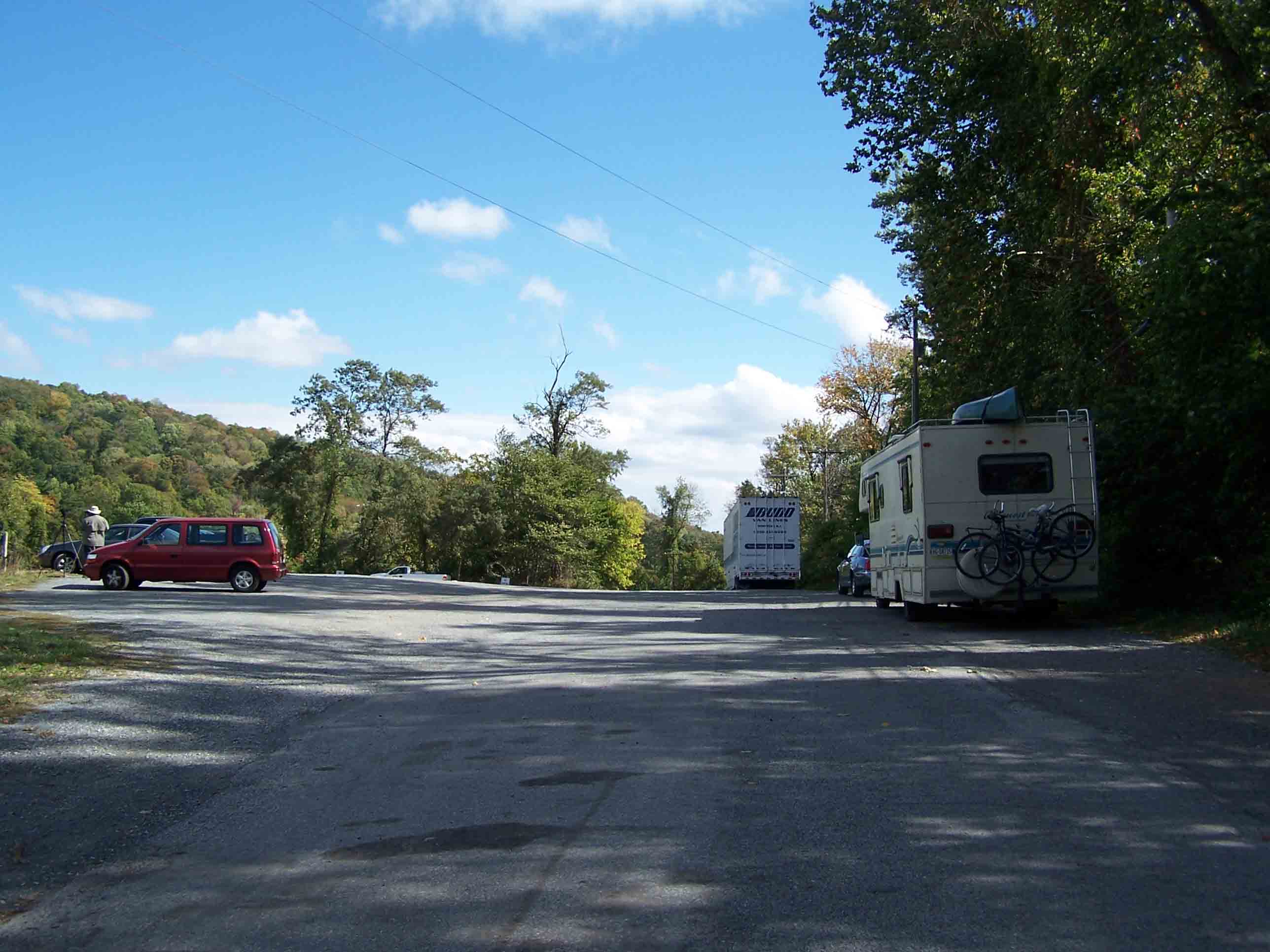 Another view of the VA DOT parking area at Snickers Gap on VA 7. The blue-blazed trail to the the AT at approx. MM 0.3 starts just behind the RV in the picture. Courtesy at@rohland.org