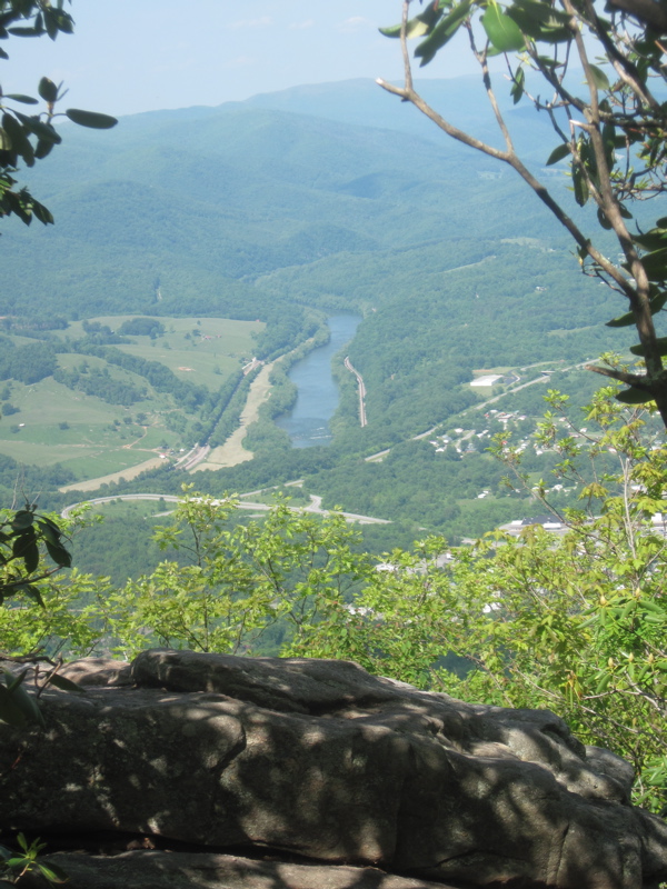 mm 3.4  View of New River from Angels Rest  Courtesy dlcul@conncoll.edu